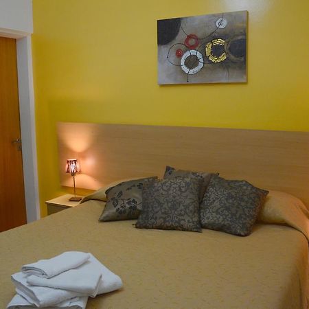 Hotel Del Mar โกโมโดโร รีวาดาเวีย ห้อง รูปภาพ